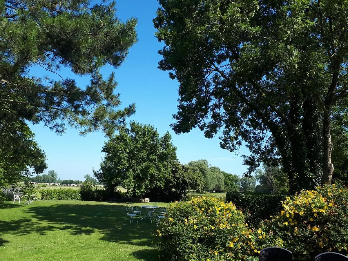 B&B Manoir De La Ville Marie Hirel 프랑스